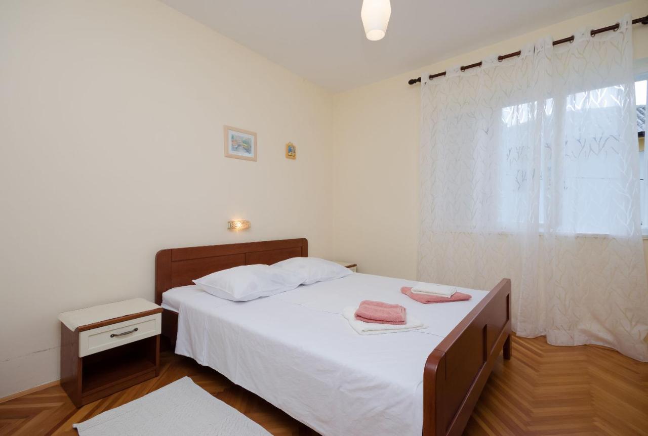 Rooms Mihaela Rab Town Zewnętrze zdjęcie